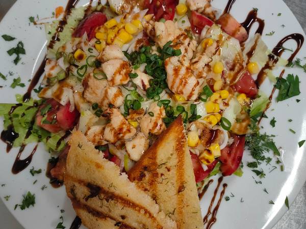 Sałatka z kurczakiem