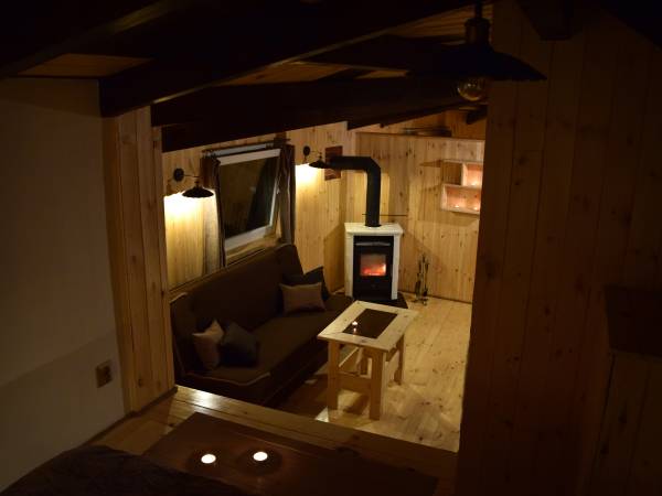 Baśniowe Chaty Hobbitów w Ośrodku Jeździeckim Skręt