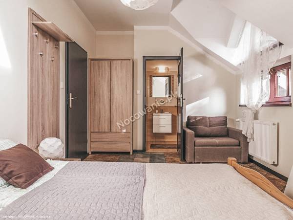 POKÓJ NR 5 (2/3-os)