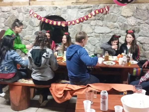 Grill, ognisko zadaszone.