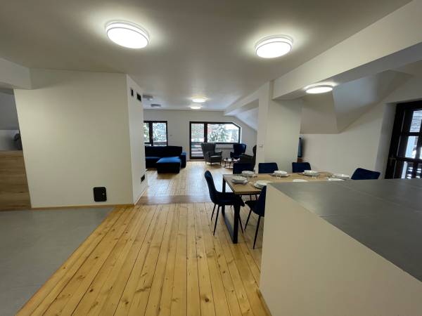 apartament- jadalnia 