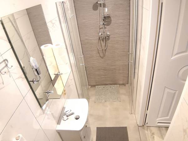 Łazienka w Apartamencie 7A