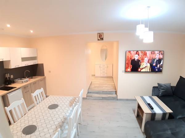 APARTAMENT NR 7A 6 osobowy.