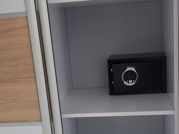 Sejf w szafie