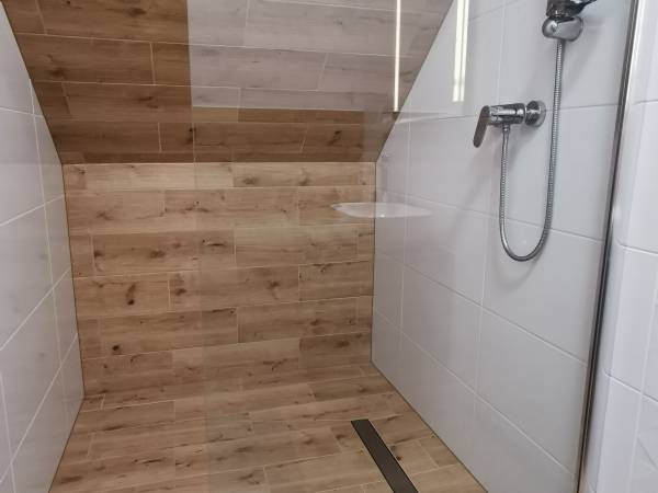 Łazienka w pokoju 2-osobowym