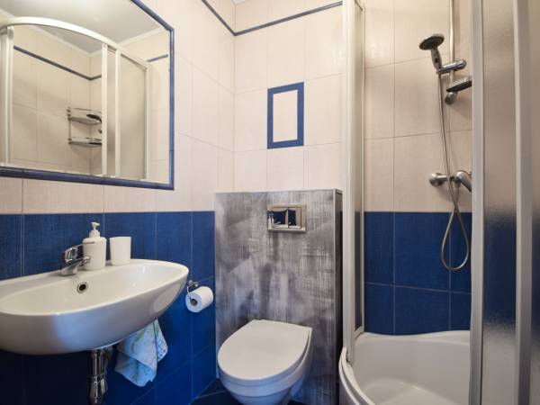 ŁAZIENKA W POKOJU NR 2