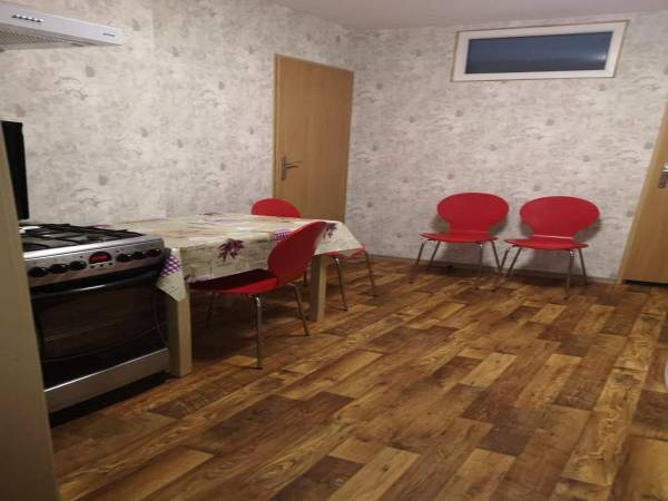 Tanie Noclegi u Loni