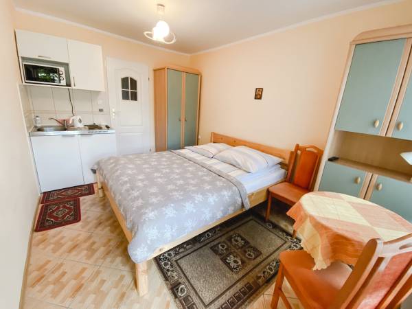 2 os. z aneksem na parterze