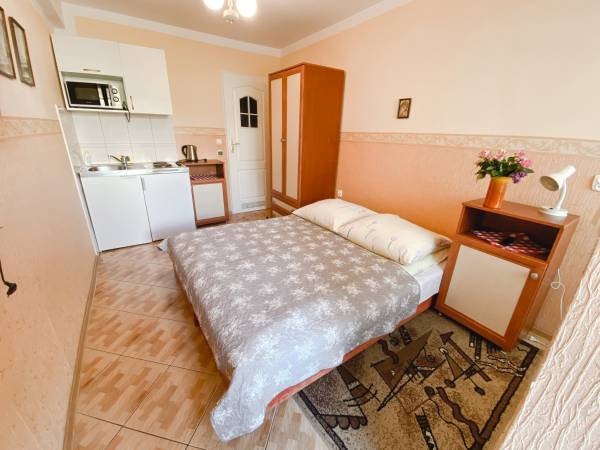 2 os. z aneksem na parterze