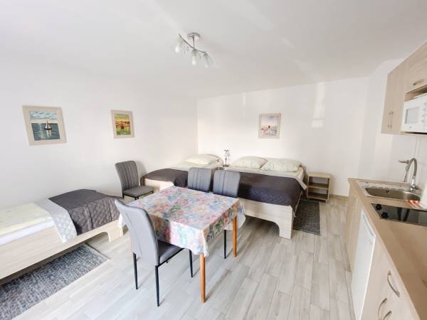 Nr 3P,4 osobowy z aneksem na I piętrze