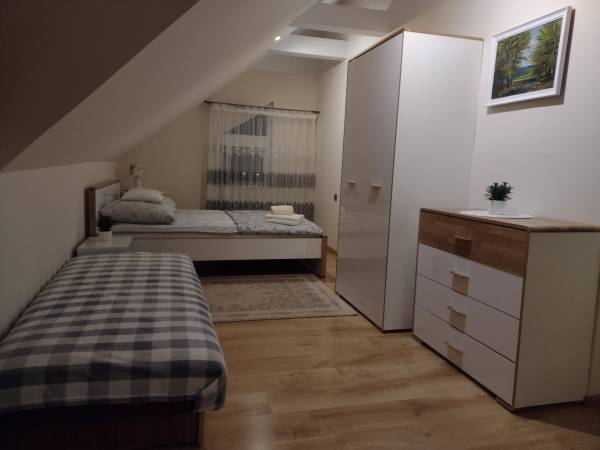 Pokój nr 5-część sypialniana