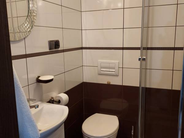 2 os.z łazienką I balkonem