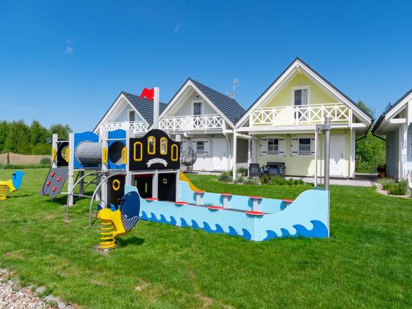 nowoczesny, bezpieczny plac zabaw