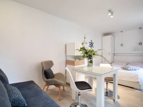 nr 6 pokój 2,3 lub 4 osob. wysoki standard