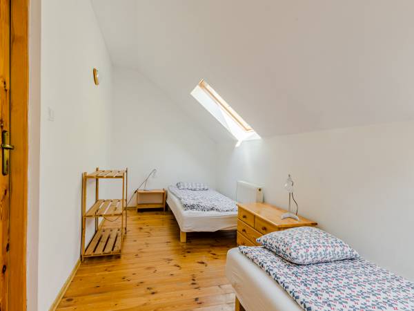 Domki Bliźniaki Dla Rodzin (Akceptujemy Niegroźne Pieski) 