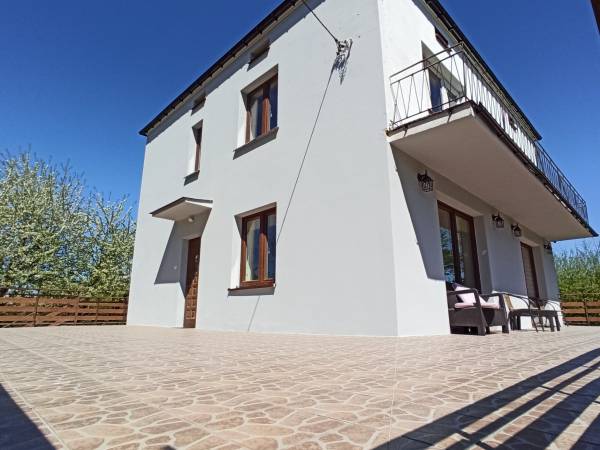 Stokrotka Noclegi Nałęczów