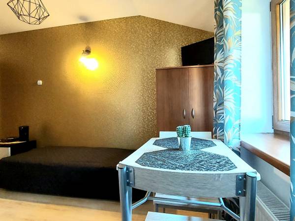 Pokój trzyosobowy nr 8