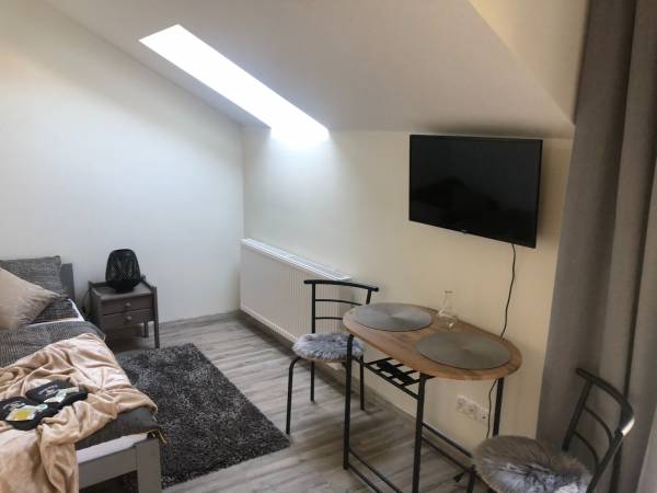 Studio 2 os piętro.