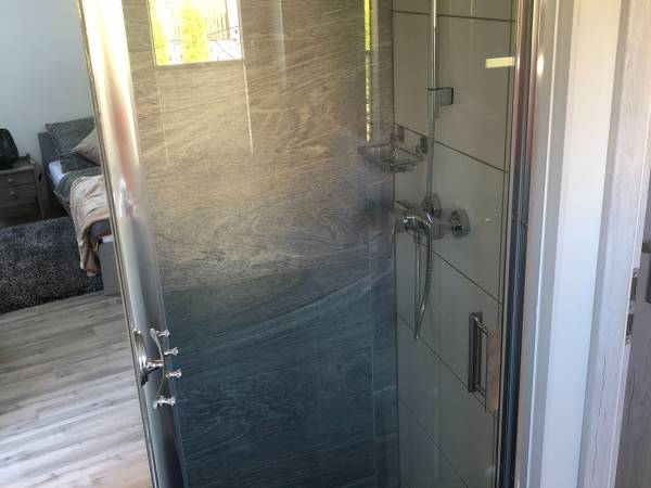 Studio 2 os piętro.