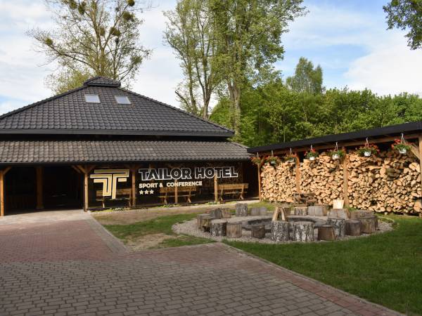 Tailor Hotel Sport & Conference