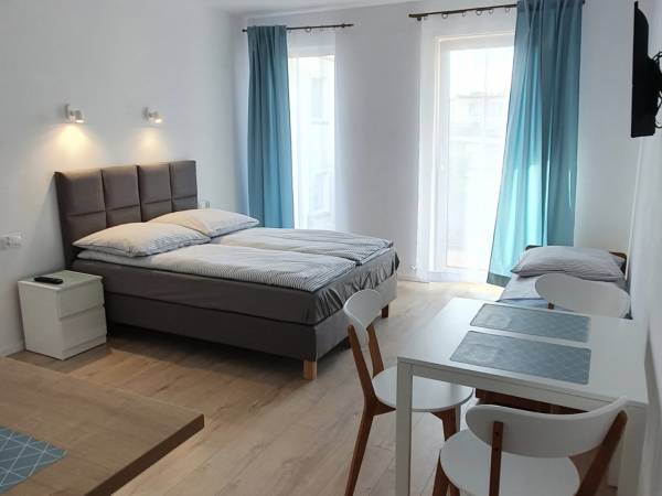 Słoneczna 8 pokój nr 4