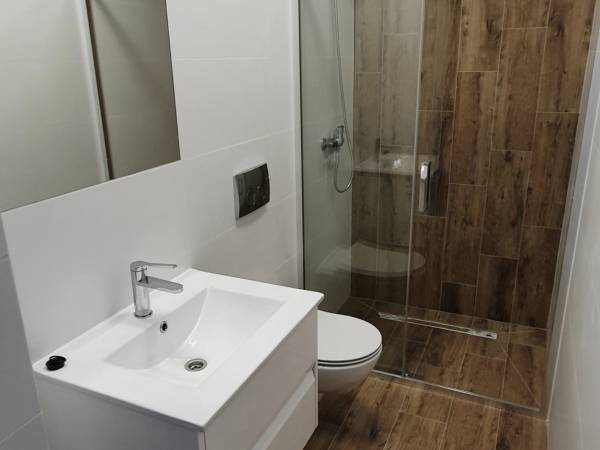 Słoneczna 8 lazienka pokój nr 4