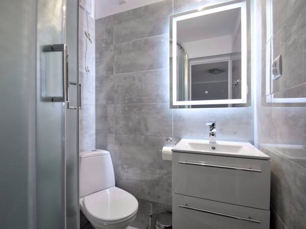 Żeglarska 22 - łazienka (pokój nr 5)