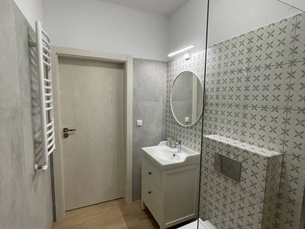 łazienka -pokój 4-5 osobowym