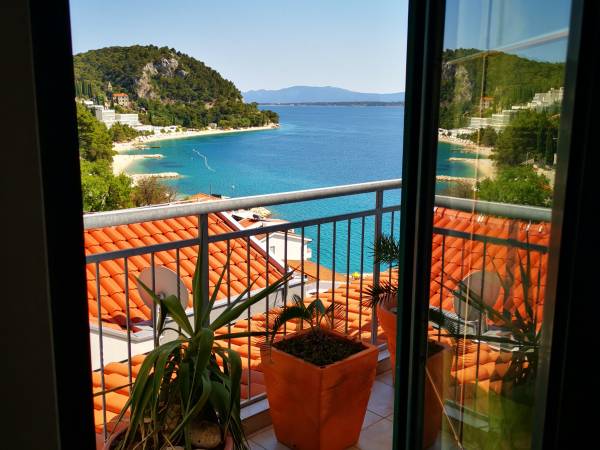 Exit to the terrace from En suite bedroom