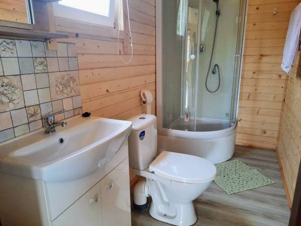 Domki nad Jeziorem Drawskim Sosnowe Wzgórze