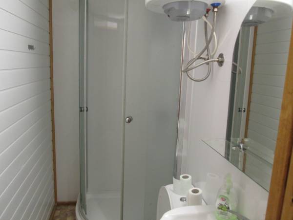 domek parterowy 4 osobowy łazienka