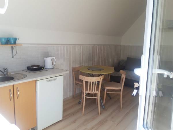 Przy Morzu-domki i pokoje