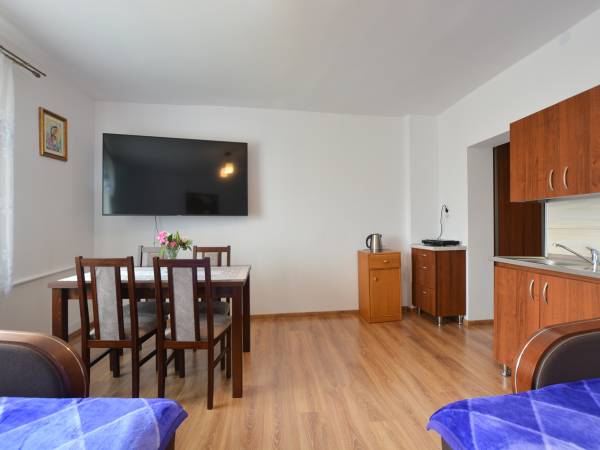 Apartament z osobnym niezależnym wejsciem 