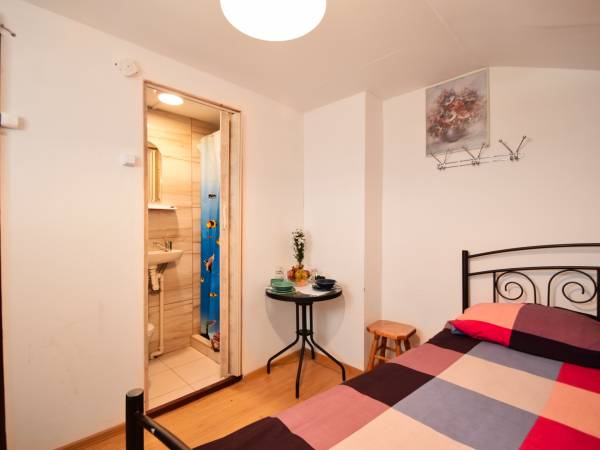 pokój 2 osobowy z łazienką 