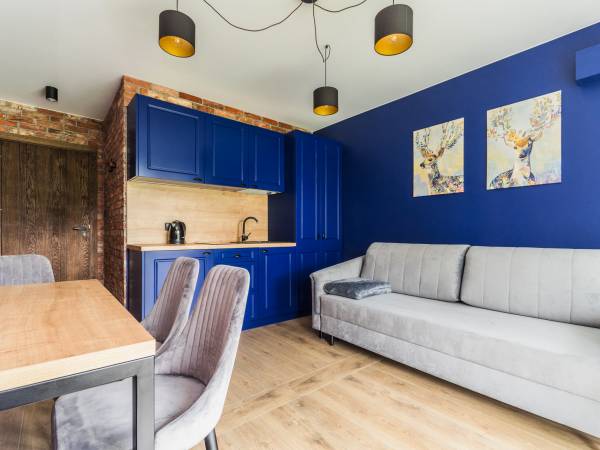 Gajówka - Całoroczne Pokoje i Apartamenty