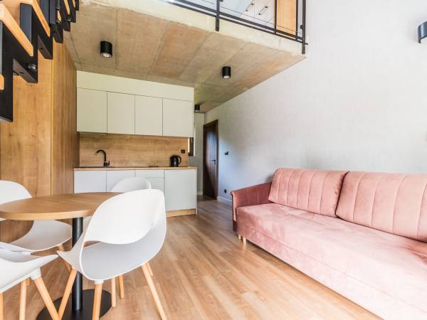 Gajówka - Całoroczne Pokoje i Apartamenty