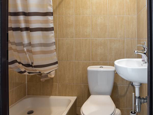 Łazienka - pokój dwuosobowy zielony