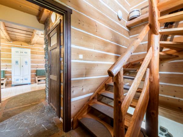 Domek Drewniany Z Kominkiem