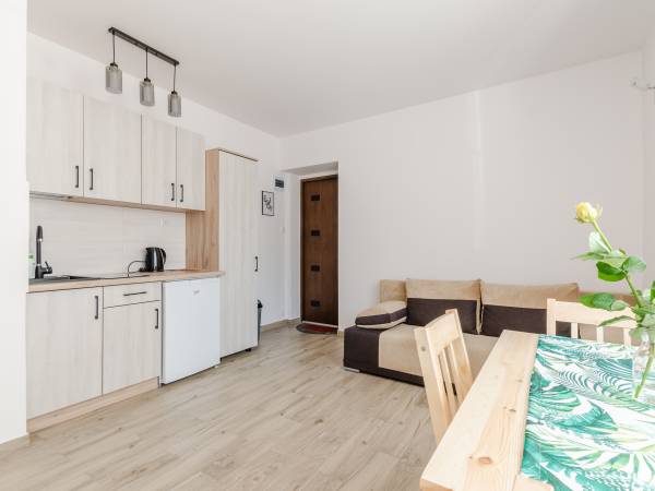 (4) pokój 3 osobowy 