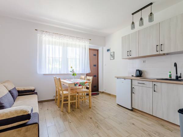 (5) pokój 4 osobowy 