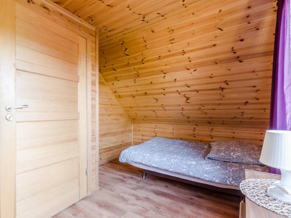 SYPIALNIA II W DOMKU PIĘTROWYM