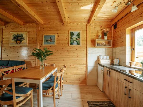 Kuchnia połączona z jadalnią