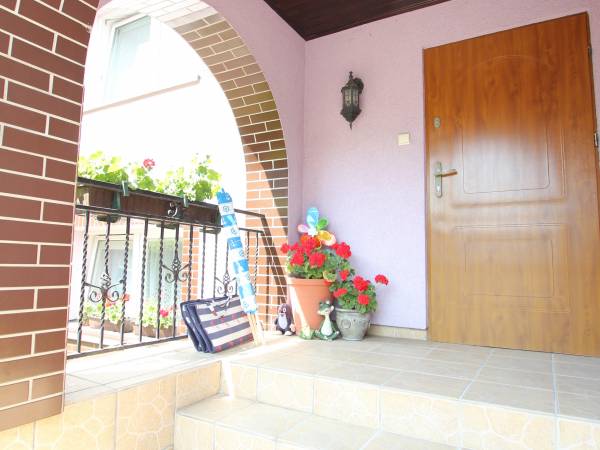 wejście/apartament 2 pokojowy z tarasem