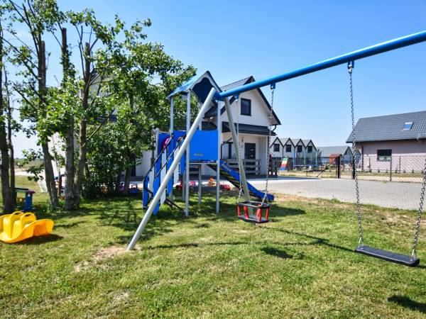 Nowy atestowany plac zabaw.