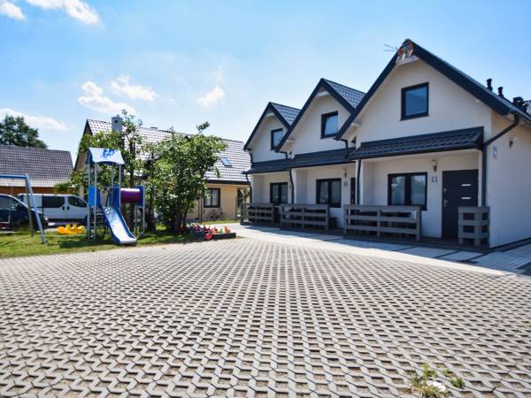 Domki od frontu: nr 1, 2, 3