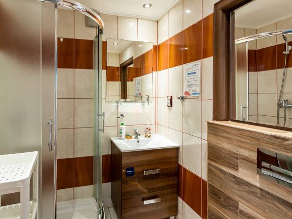 Hel-Tour Pokoje Gościnne