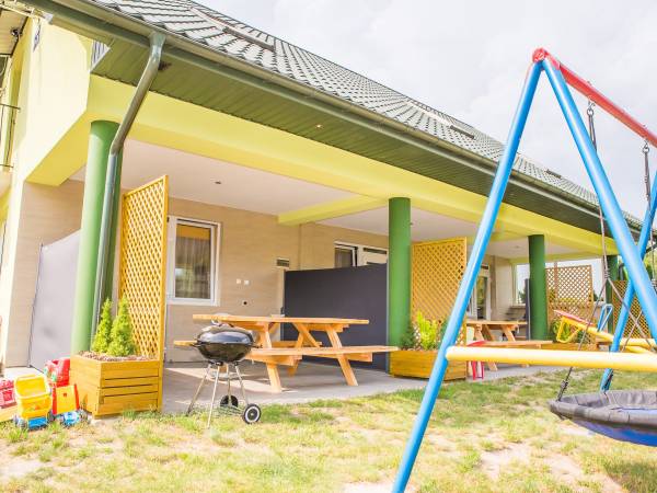 Grill na wyposażeniu