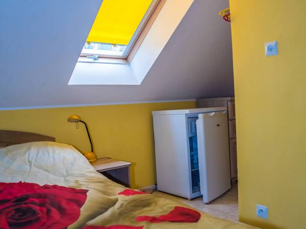 Pokój 2 osobowy na poddaszu z klimatyzacją