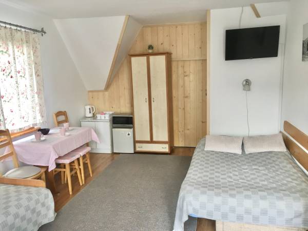 pokój nr 4 (trzyosobowy)