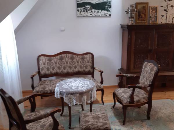 salonik na półpiętrze